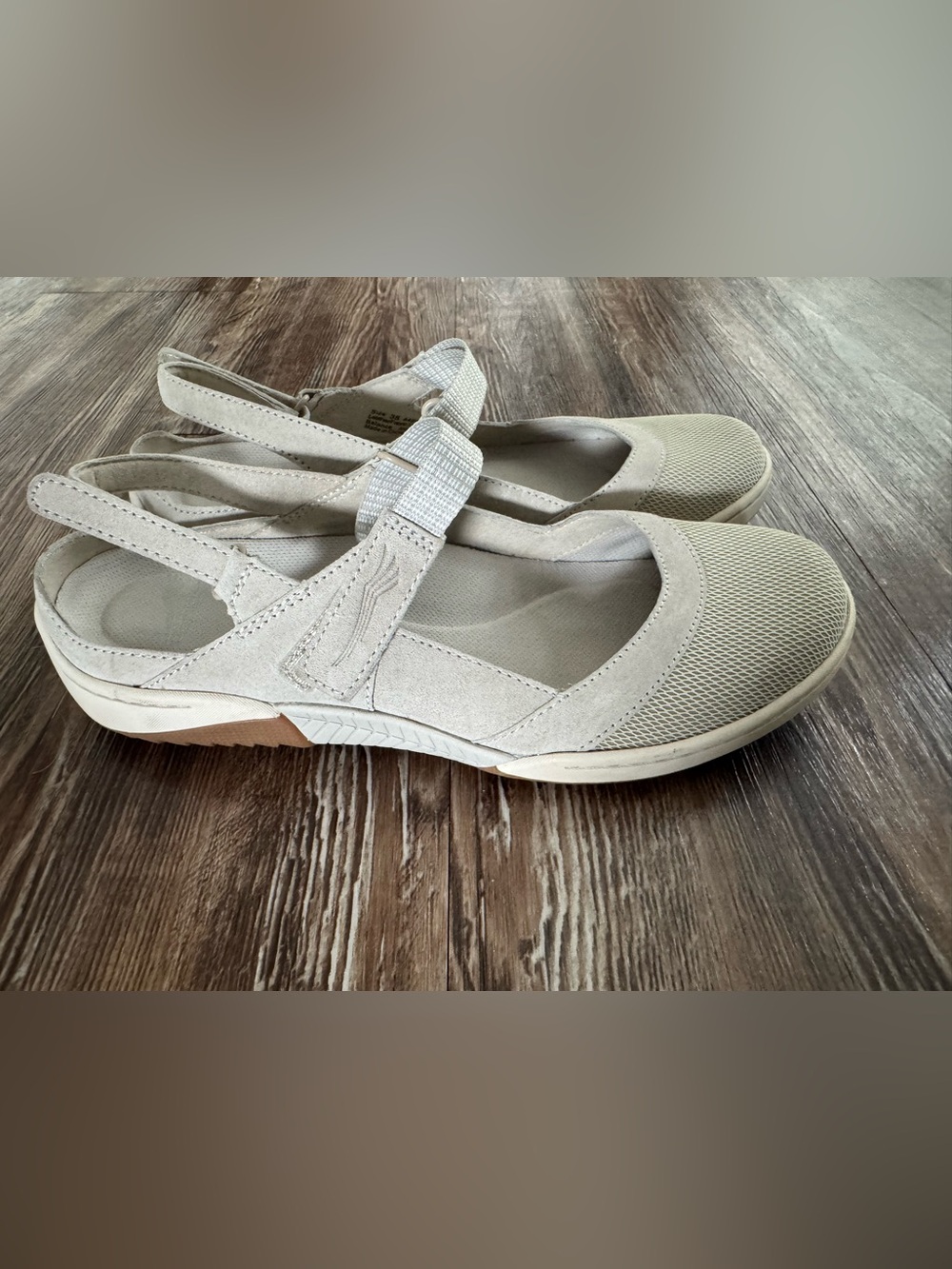 DANSKO Raeann Ivory Suede Comfort Flats Mary Jane EU 38